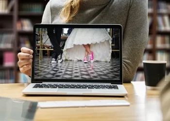 Cómo hacer una boda online