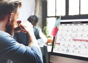 por qué contratar un community manager