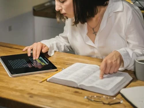 Cómo leer la Biblia en tu Móvil